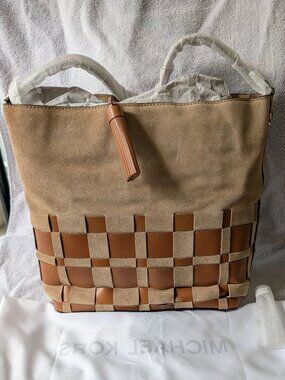 Michael Kors woman hobo bag